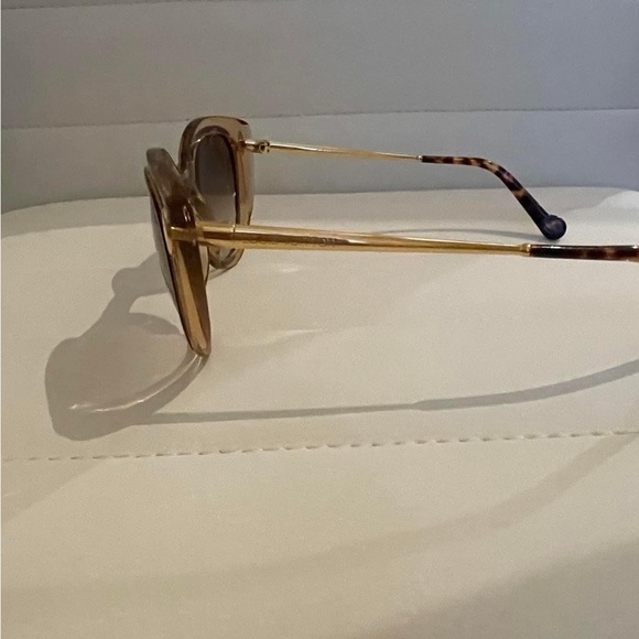 Louis Vuitton Willlow Sunglasses main image 6